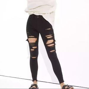 American Eagle Skinny Ripped Jeans (size 00)